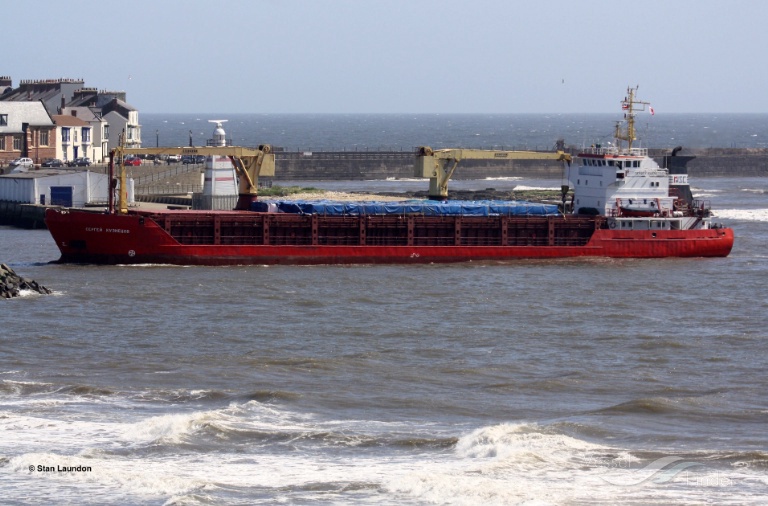 SERGEY KUZNETSOV photo