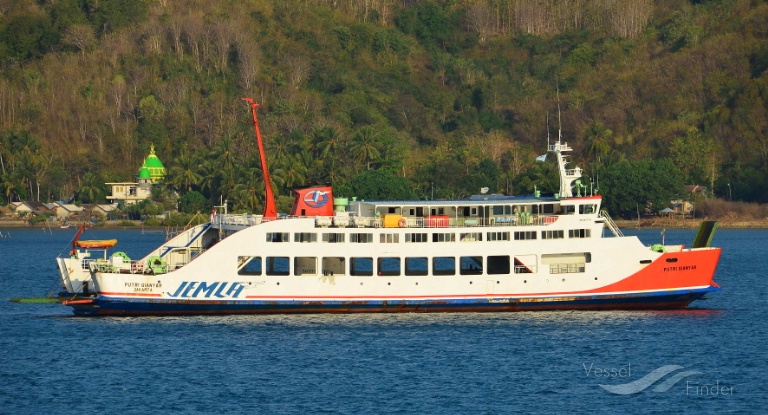 KMP PUTRI GIANYAR photo