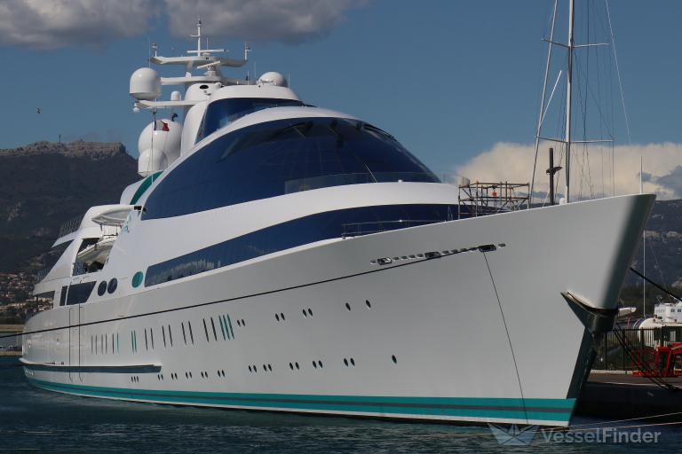 yas yacht vesselfinder
