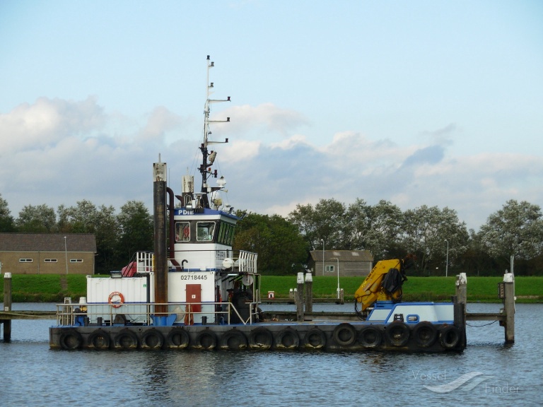 ship photo