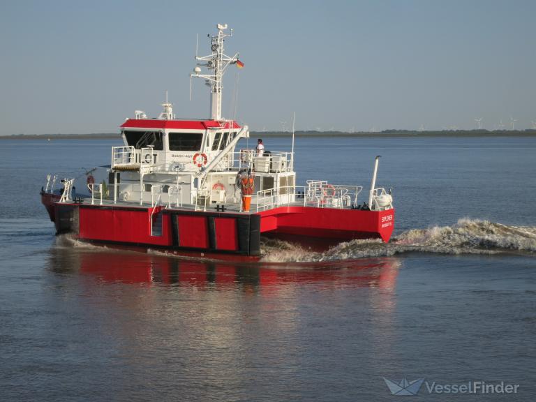 EXPLORER photo