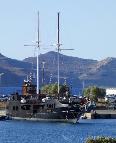 BLACK PEARL photo