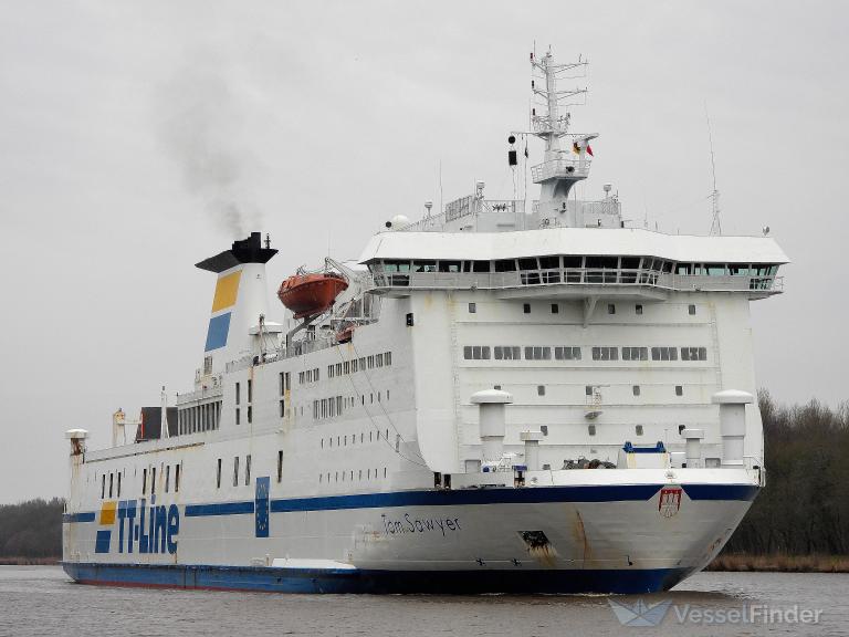 TOM SAWYER, Passenger/Ro-Ro Cargo Ship - Details and current position ...