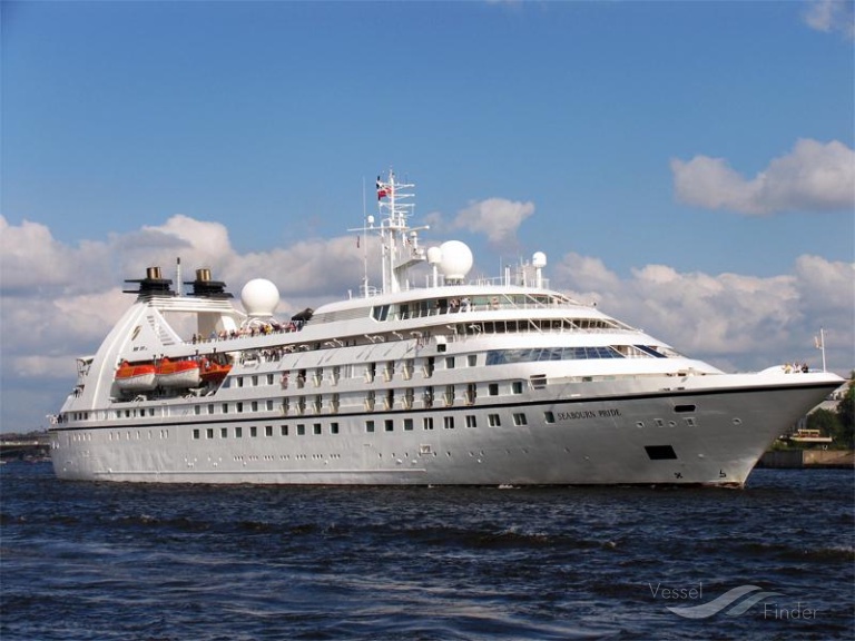 STAR PRIDE, Passenger (Cruise) Ship Details and current position IMO 8707343 VesselFinder