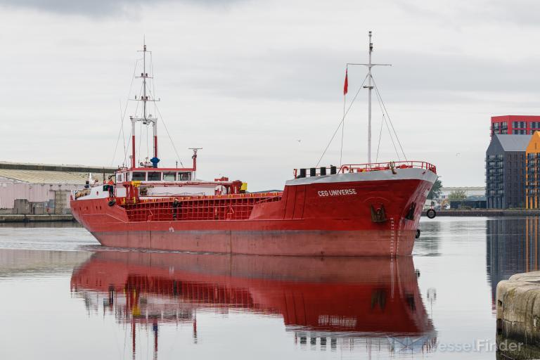 ship photo