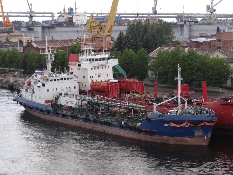 Танкер бункеровщик прибрежного плавания проекта sk4902