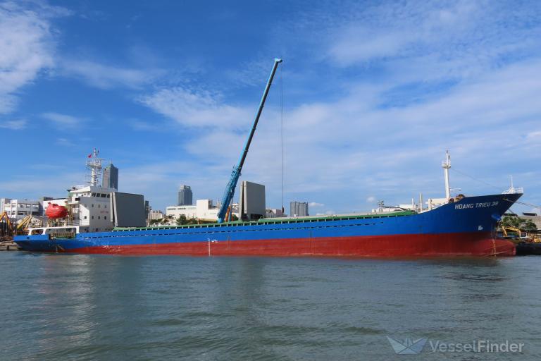 HOANG TRIEU 39 photo