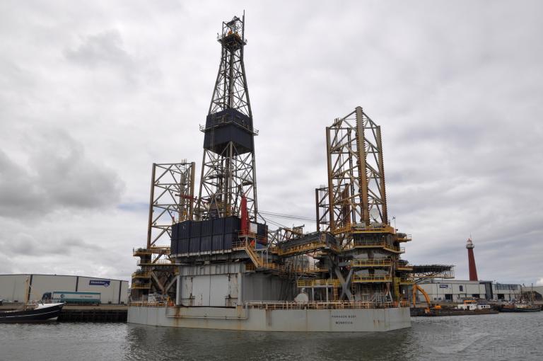 Paragon b391 drilling ship details and current position imo