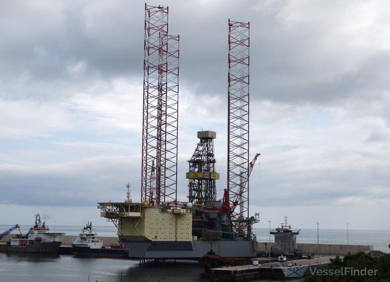 ship photo