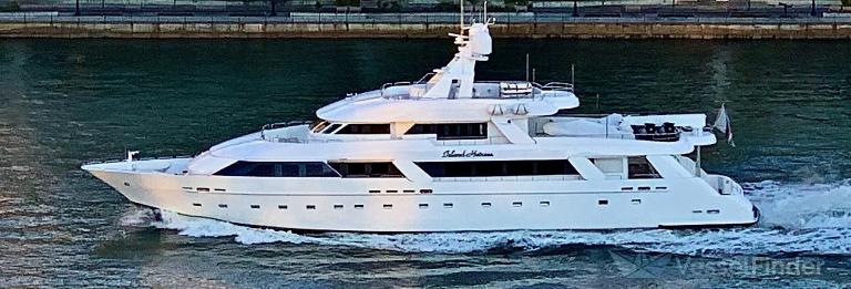 ISLAND HEIRESS photo