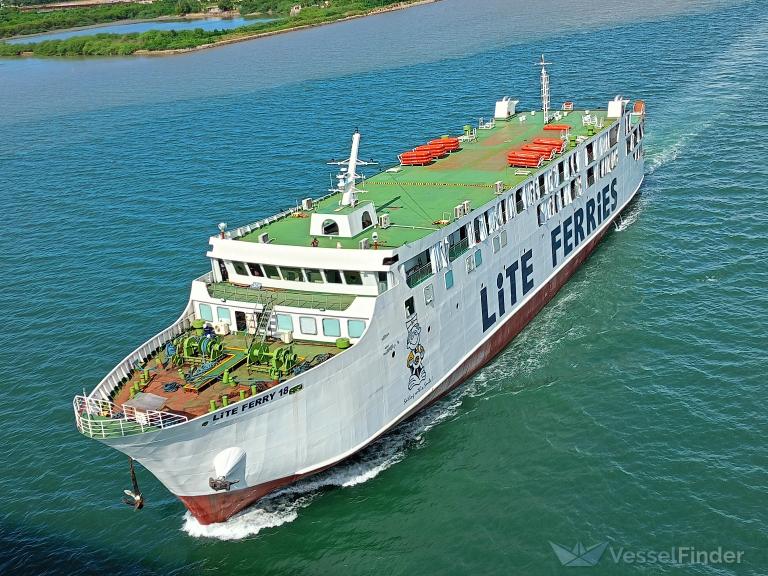 LITE FERRY 18 photo