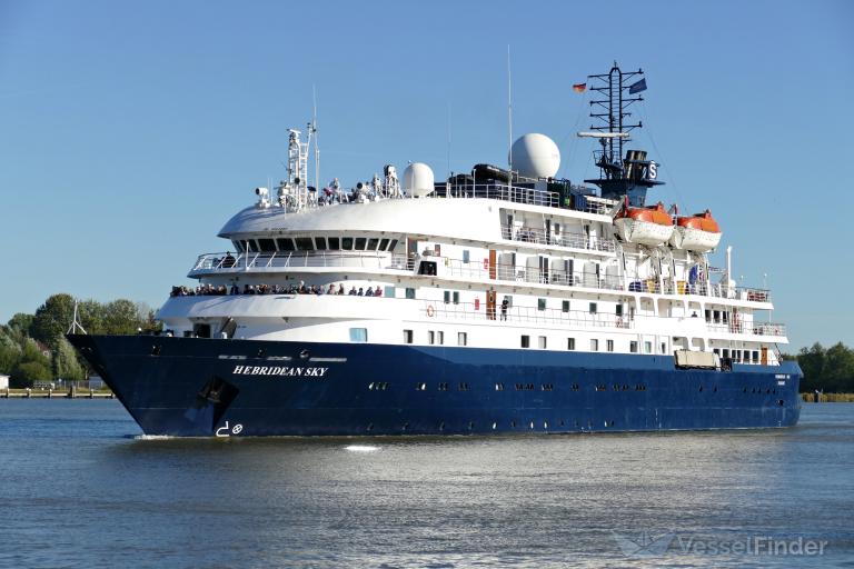 HEBRIDEAN SKY, Passenger (Cruise) Ship Details and current position IMO 8802882 VesselFinder