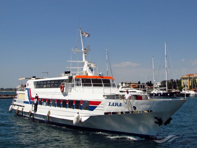 LARA, Passenger Ship Details and current position IMO 8846369 MMSI