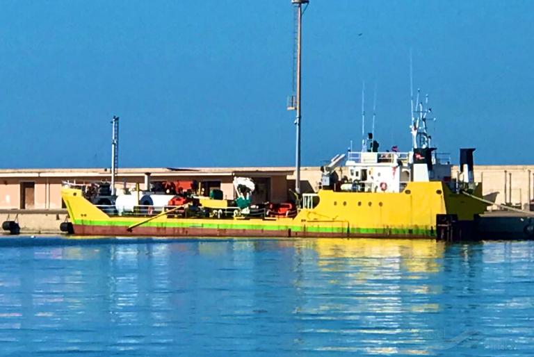 ship photo