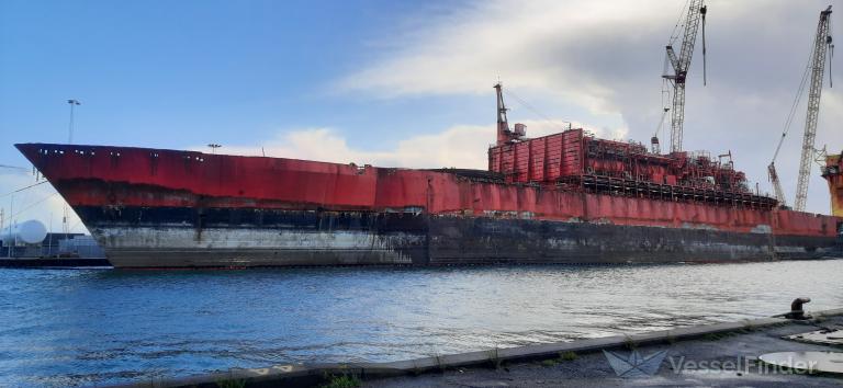 PETROJARL FOINAVEN photo