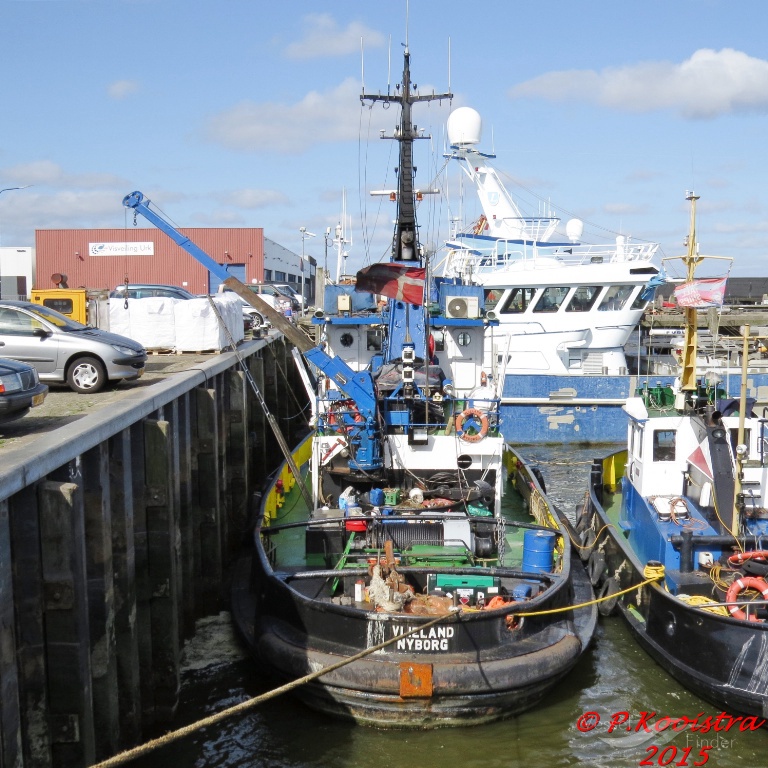 Free AIS Ship Tracking of Marine Traffic - VesselFinder