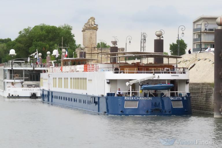 RIVER CHANSON photo