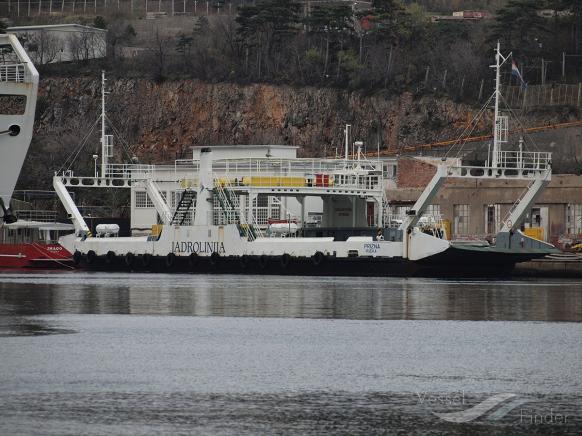 TRIDESETI AVGUST photo