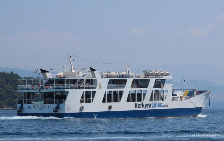MENEKRATIS photo