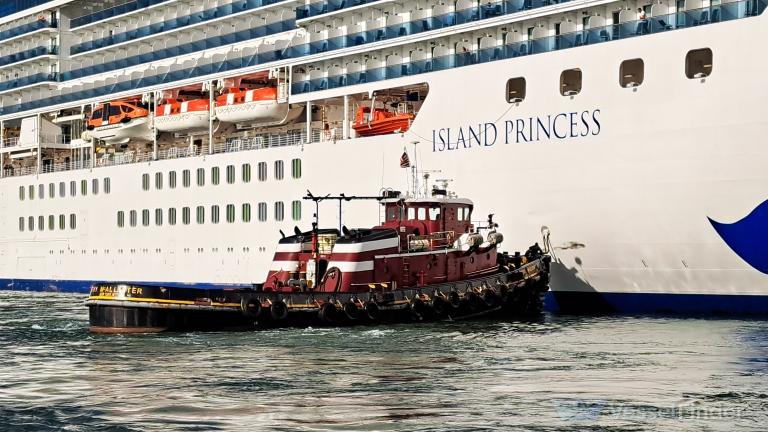 ship photo