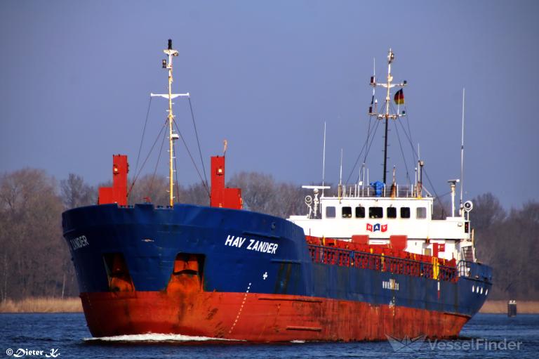 ship photo