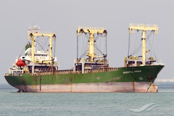 MV.TUNAS BARU photo