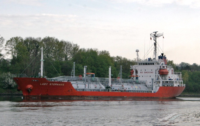 LADY STEPHANIE photo