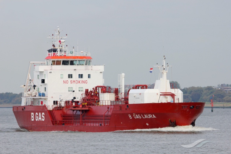 B GAS LAURA photo