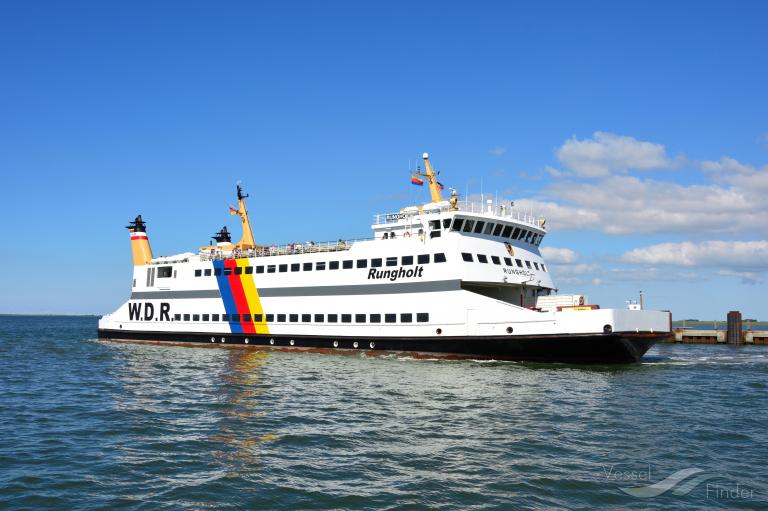 NISSOS CHRISSI photo