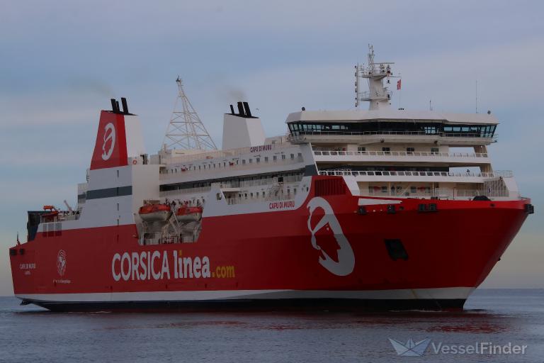 ship photo
