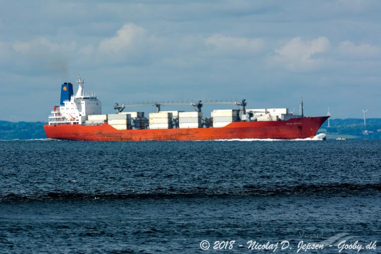 HOOD ISLAND, Refrigerated Cargo Ship Details and current position