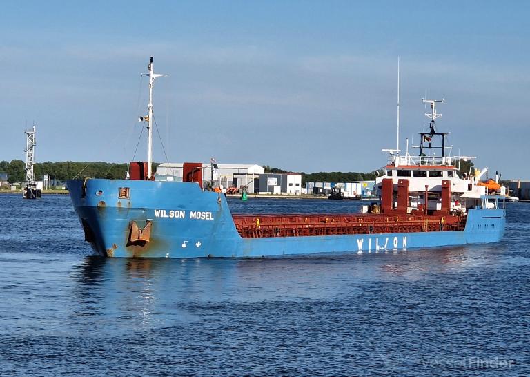 ship photo