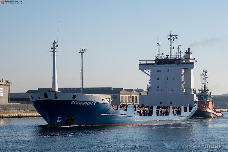 ship photo