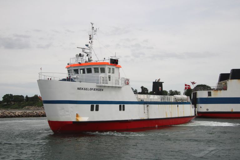 NEKSELOEFAERGEN photo