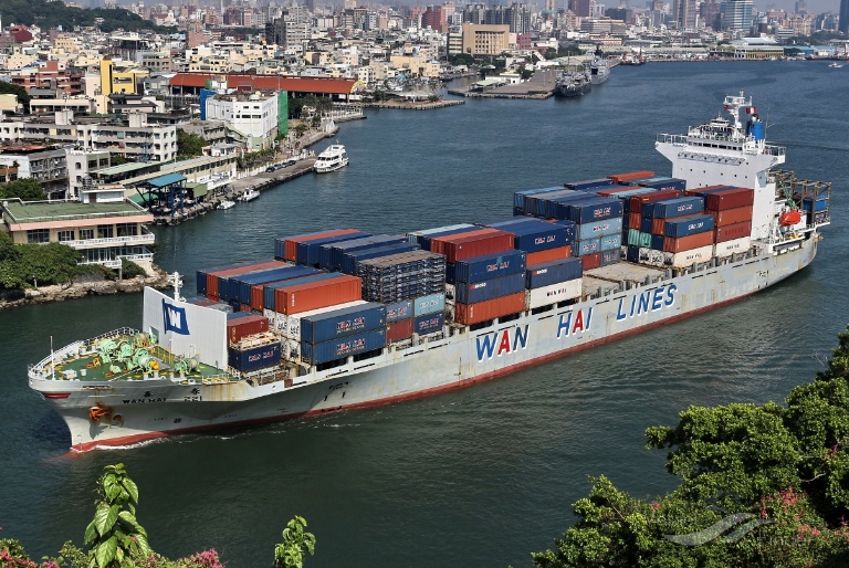 WAN HAI 221, Container Ship - Detalles del buque y posición actual - IMO  9074432 MMSI 564500000 - VesselFinder