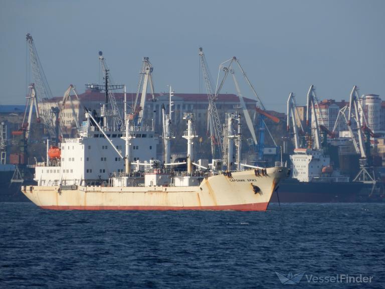 SARONIC BREEZE photo