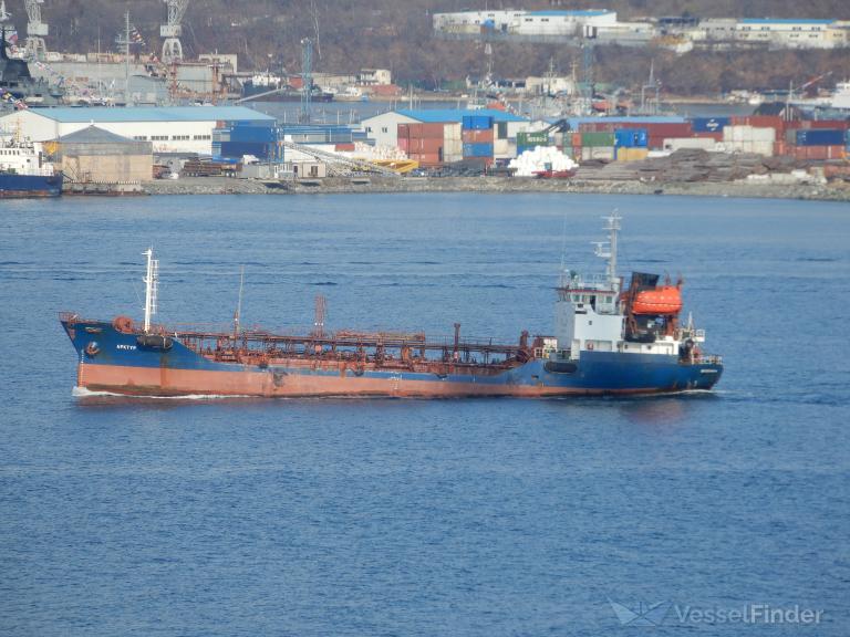 YAROBOR photo