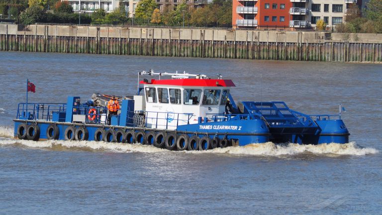 THAMES CLEARWATER I photo