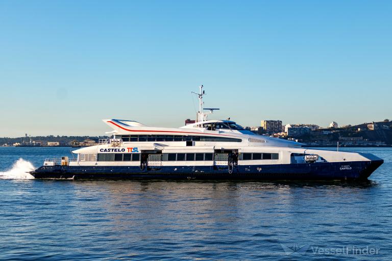 ship photo