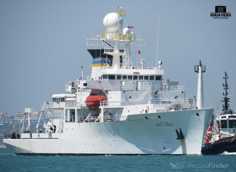 USNS BRUCE HEEZEN photo