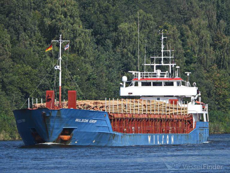 ship photo