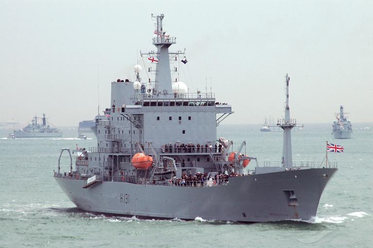 HMS SCOTT photo