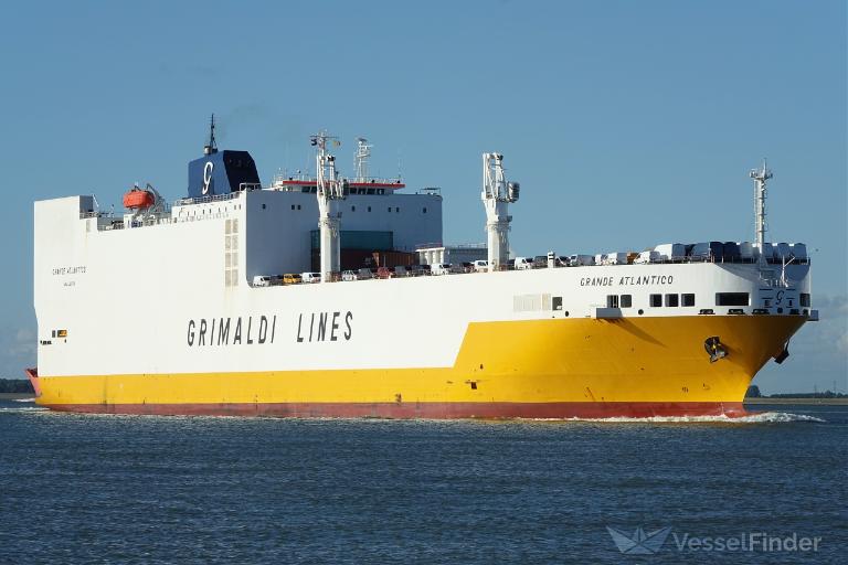 ship photo