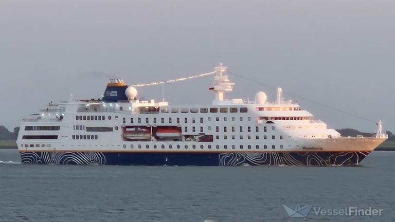 M/V HAMBURG