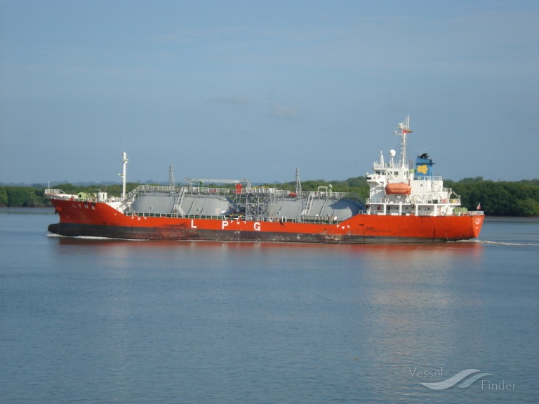 ship photo