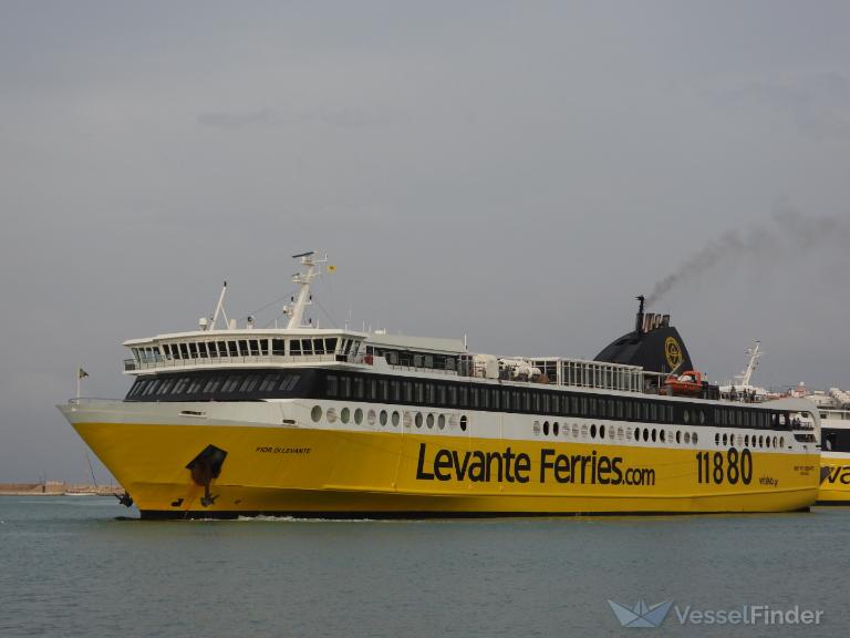 FIOR DI LEVANTE photo