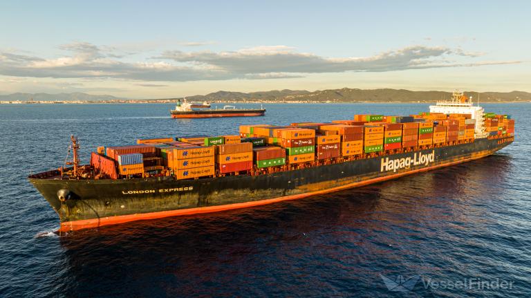 LONDON EXPRESS photo