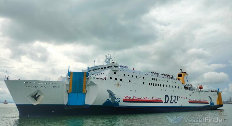 DHARMA FERRY V photo