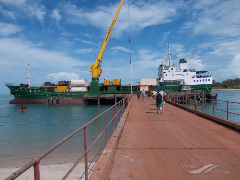 TS INDIAN OCEAN photo