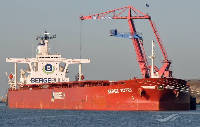 BERGE YOTEI photo